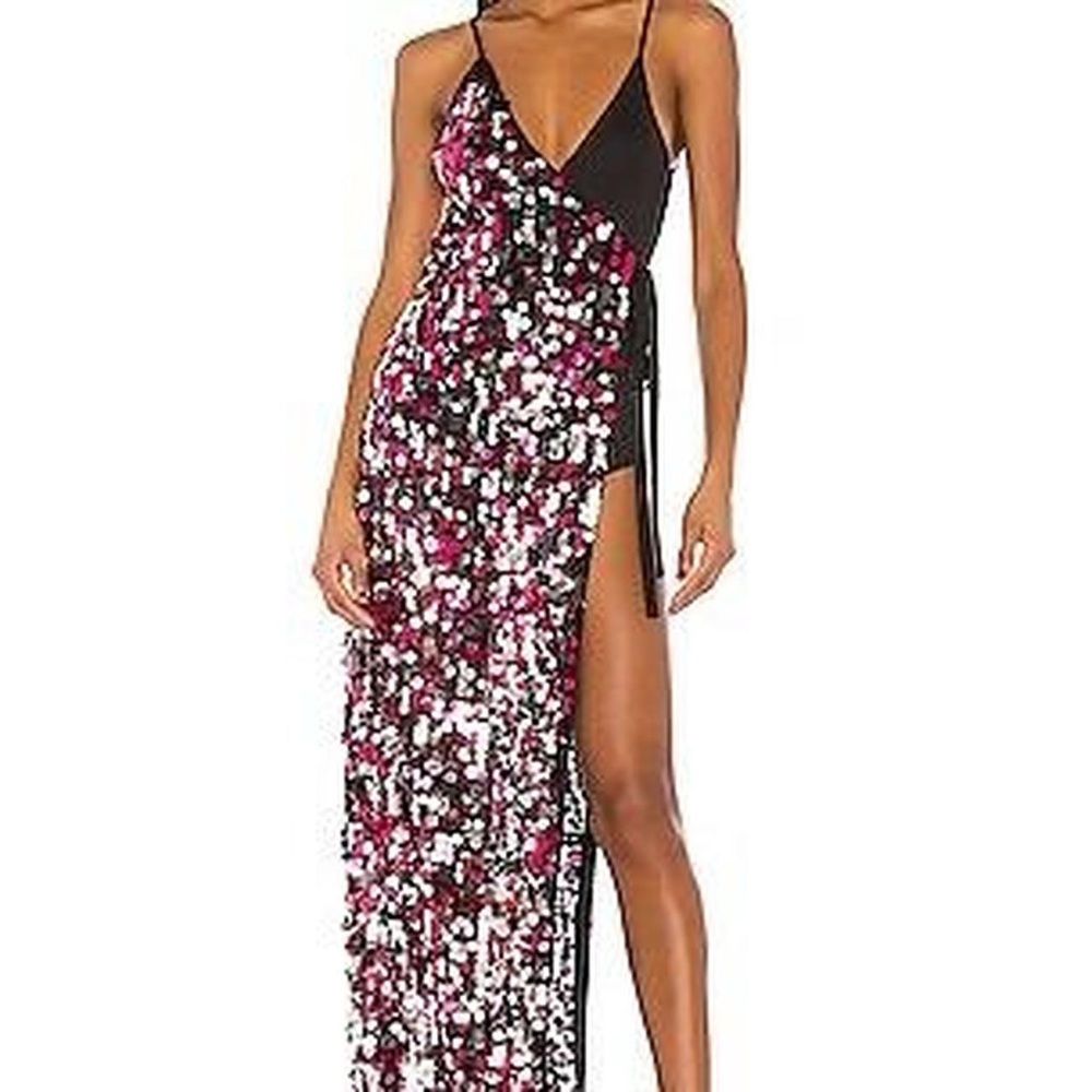 Pink & silver “Kendrick gown” by hours. Sz small